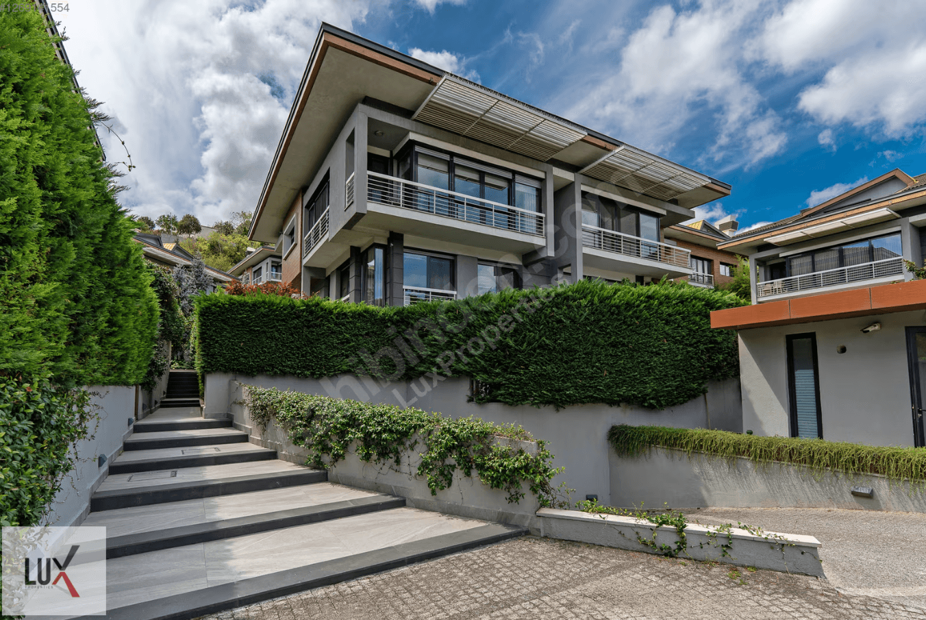 İstinye Seba Vadi Konakları Satılık 5+1 Bahçe Dubleksi / LUX - İstanbul, Sarıyer, İstinye Mah