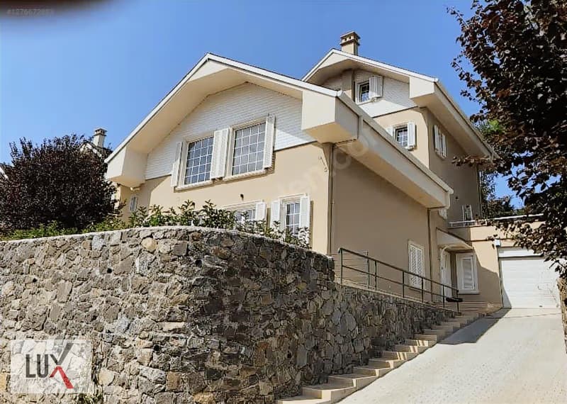 Beykoz Konaklarında Düz Girişli ve Kapalı Otoparklı C Villa - Beykoz / İstanbul