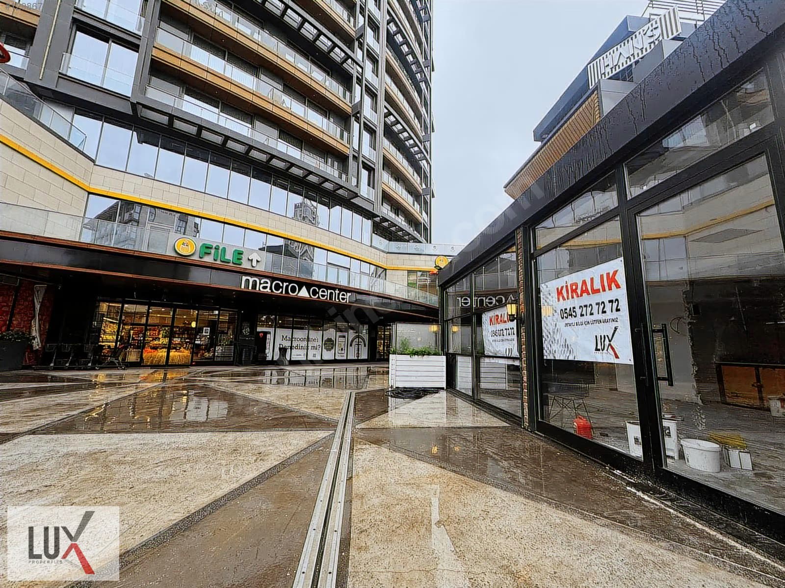 ACIBADEM'İN ALTIN LOKASYONUNDA EMSALSİZ DÜKKAN